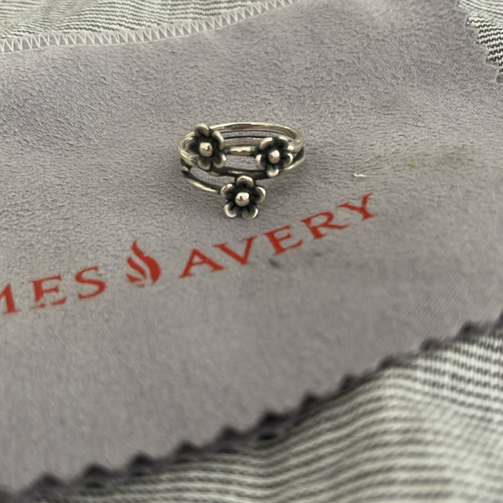 Retired JA floral ring
